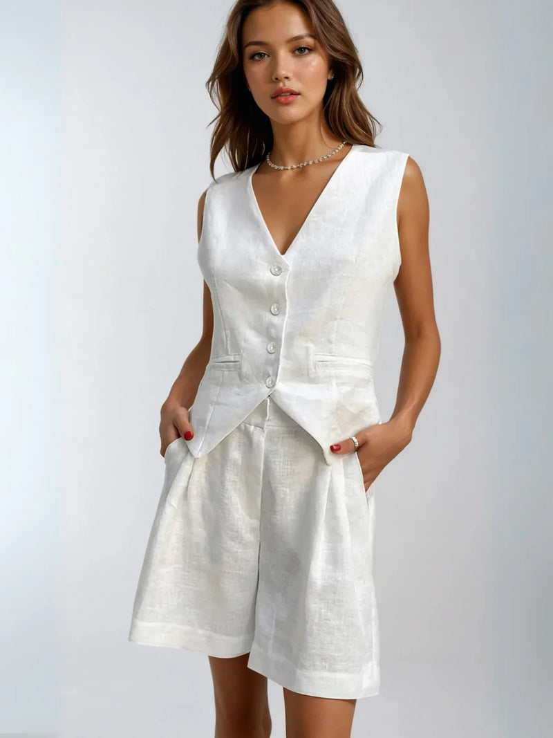 Always Casual – Passender Anzug aus Weste und Shorts