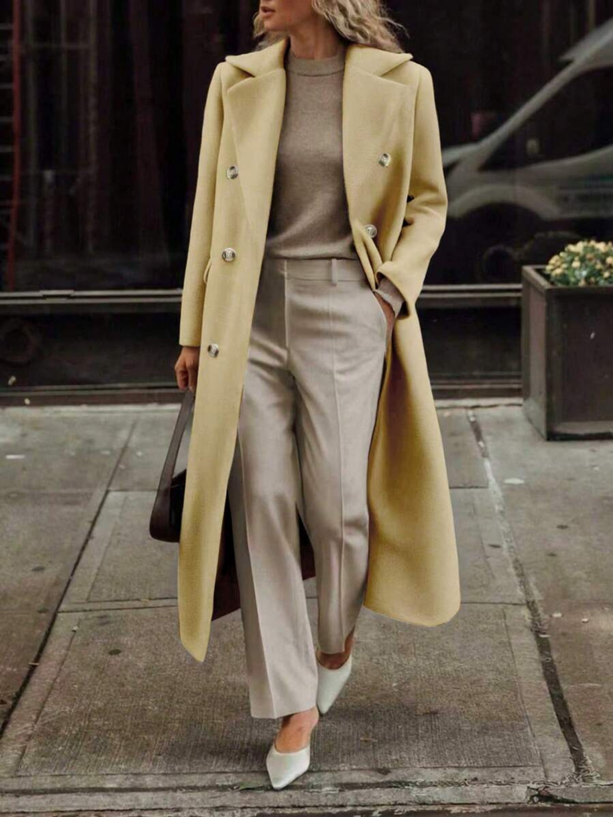 Klassischer zweireihiger Wollmantel