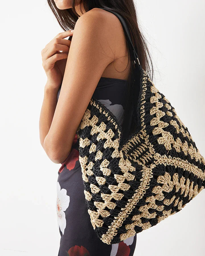 Crochet Macrame Shoulder Bag - LA FEMME WANDERER