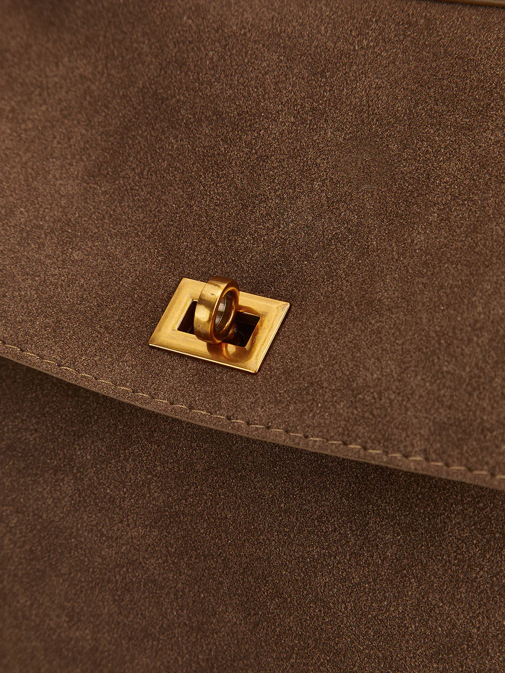 Classy & Chic Look - 1 - LA FEMME WANDERER