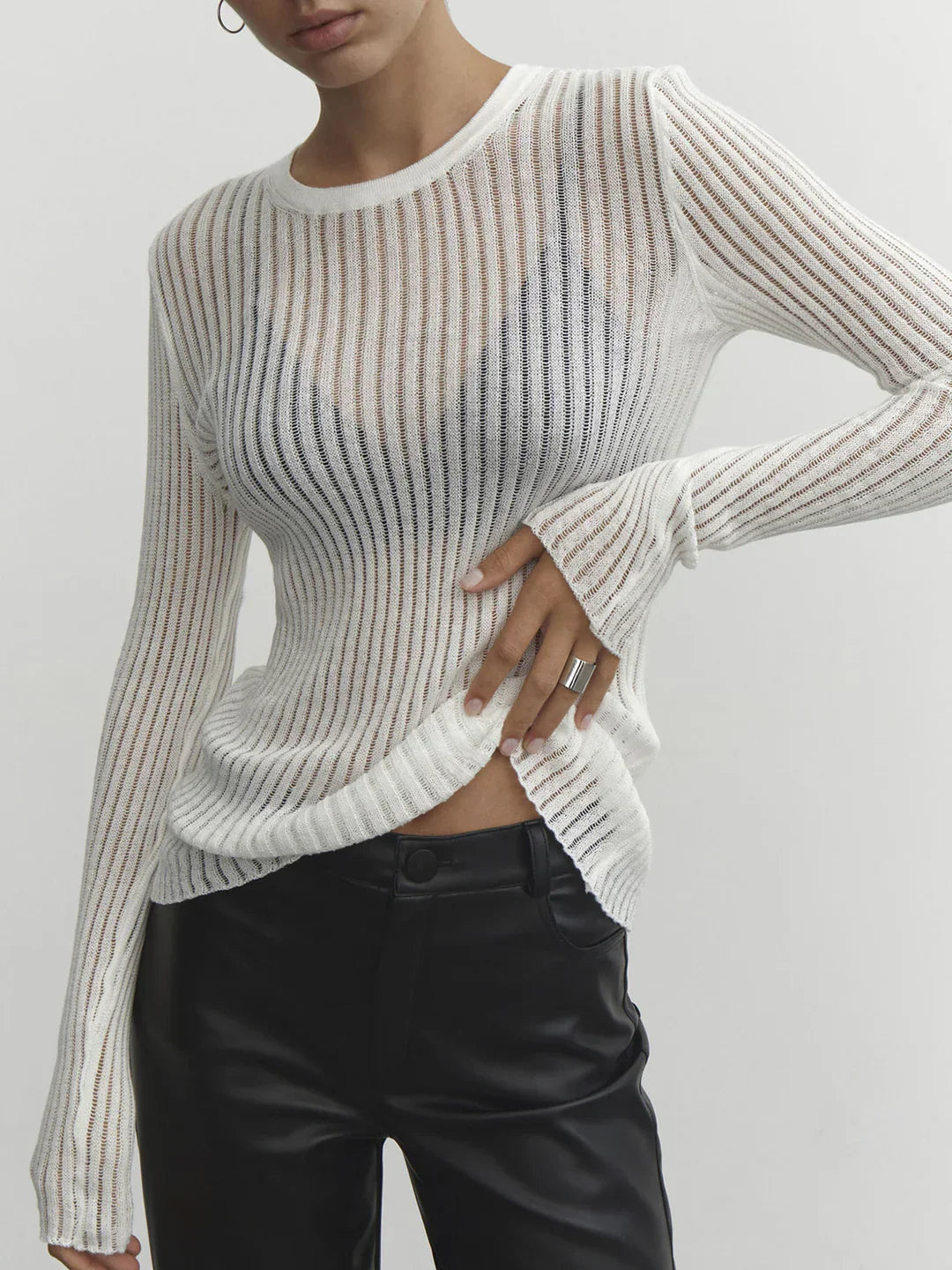 Round Neck Thin Breathable Knitted Wool Top - LA FEMME WANDERER