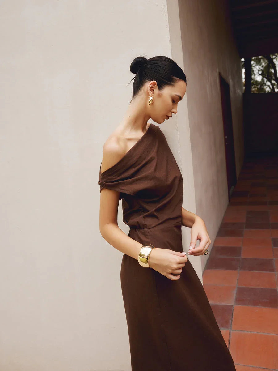 Asymmetric Shoulder Slim Fit Dress - LA FEMME WANDERER