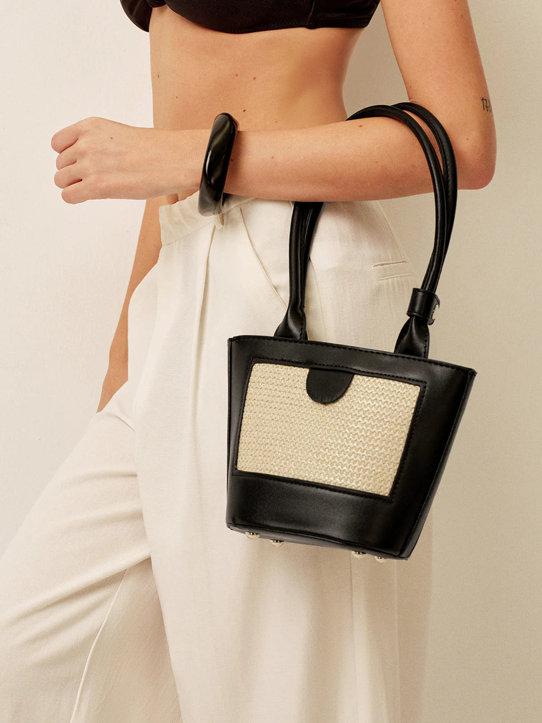 Duo-Tone Woven Panel Tote Bag - LA FEMME WANDERER