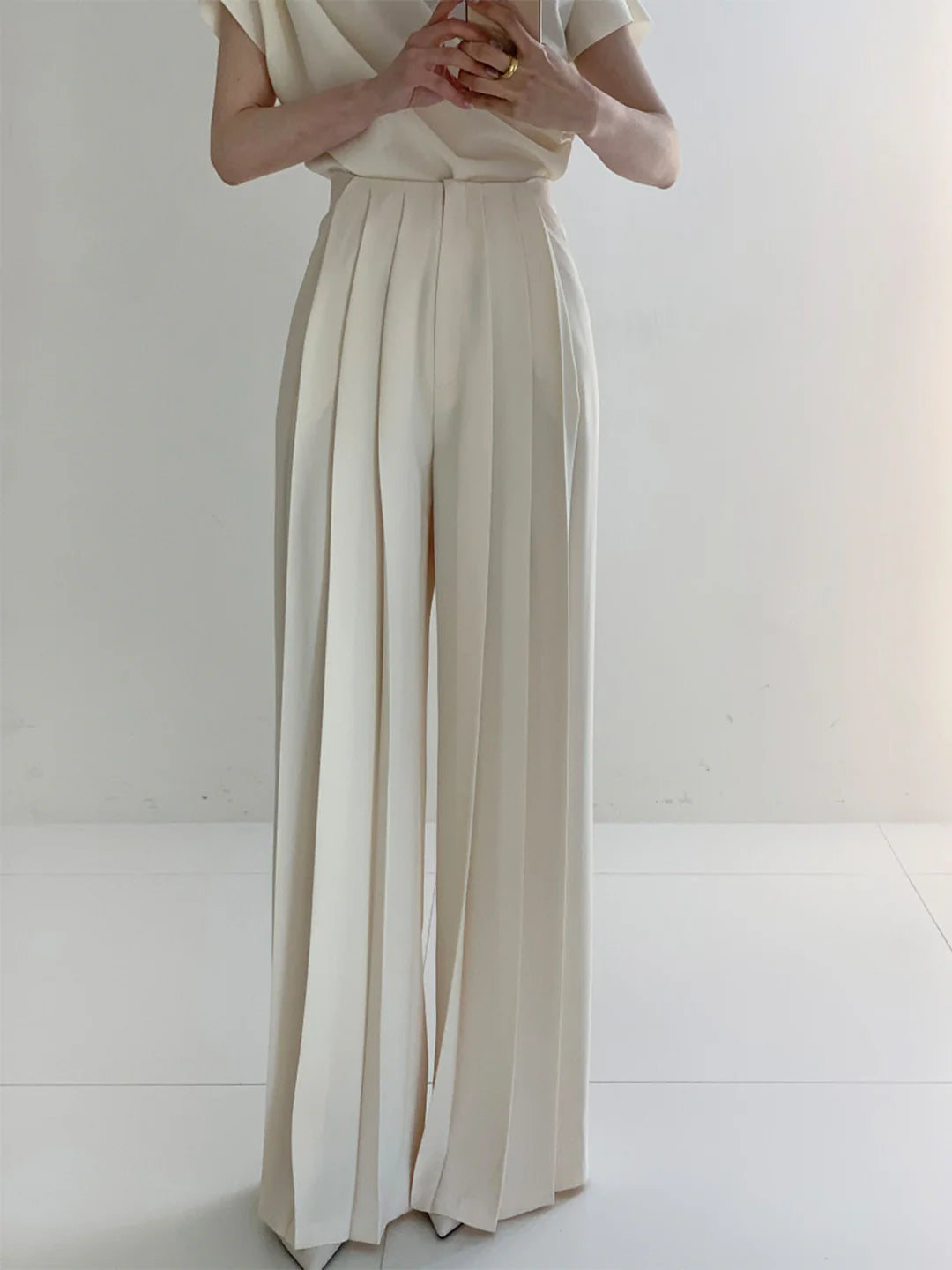 Pleated High Waist Wide Leg Pants Loose Straight Pants - LA FEMME WANDERER