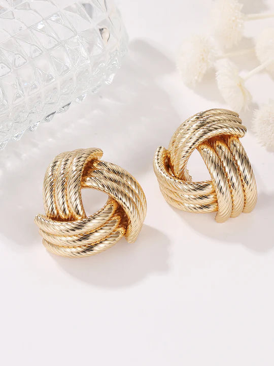 Knotted Earnings - LA FEMME WANDERER