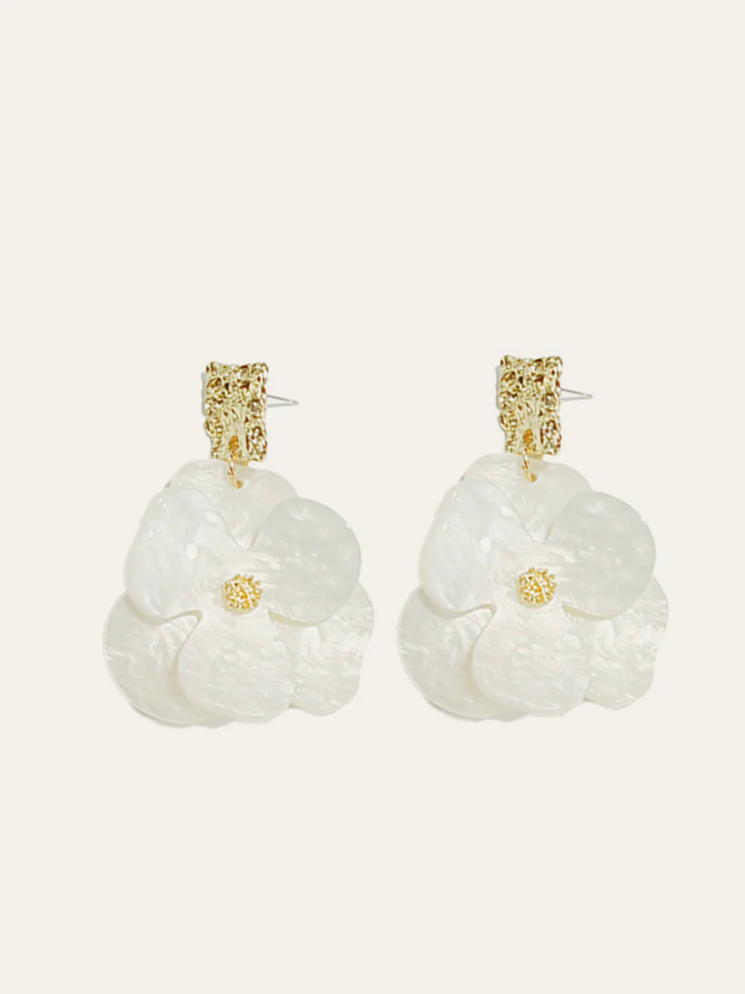 Golden Floral Dangle Earrings - LA FEMME WANDERER