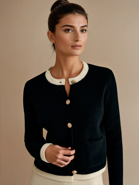 Strickjacke im Oldmoney-Stil mit Knöpfen